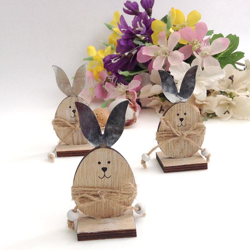 Фигурка кролика  деревянная с металлическими ушками