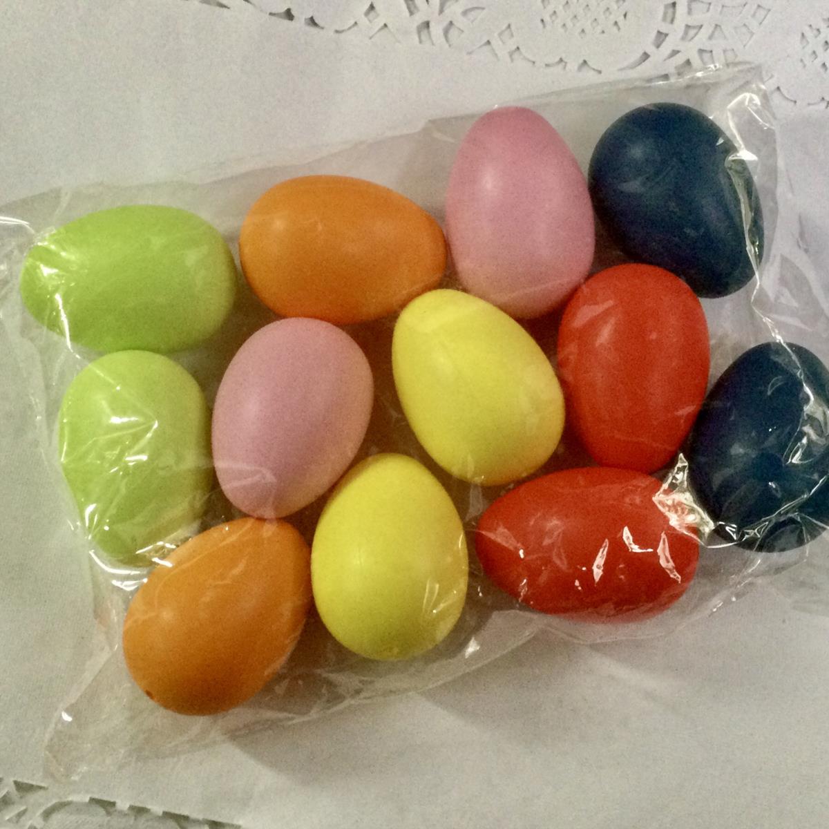 Яйца пластиковые разноцветные 6см-12шт