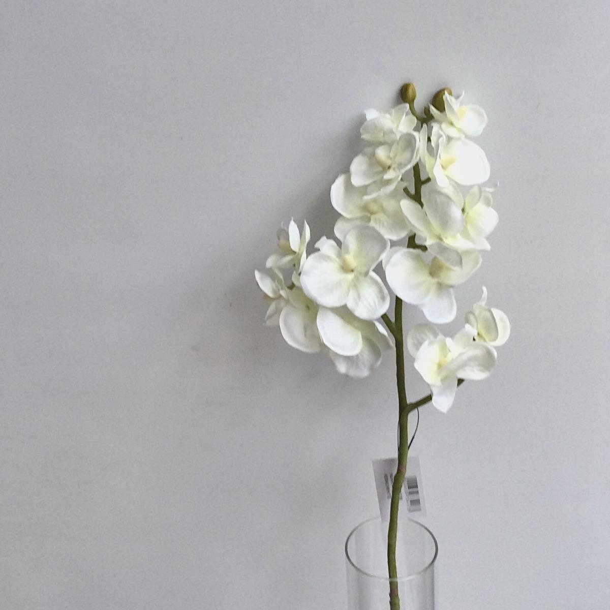 Ветка мелкой орхидеи молочная 54см