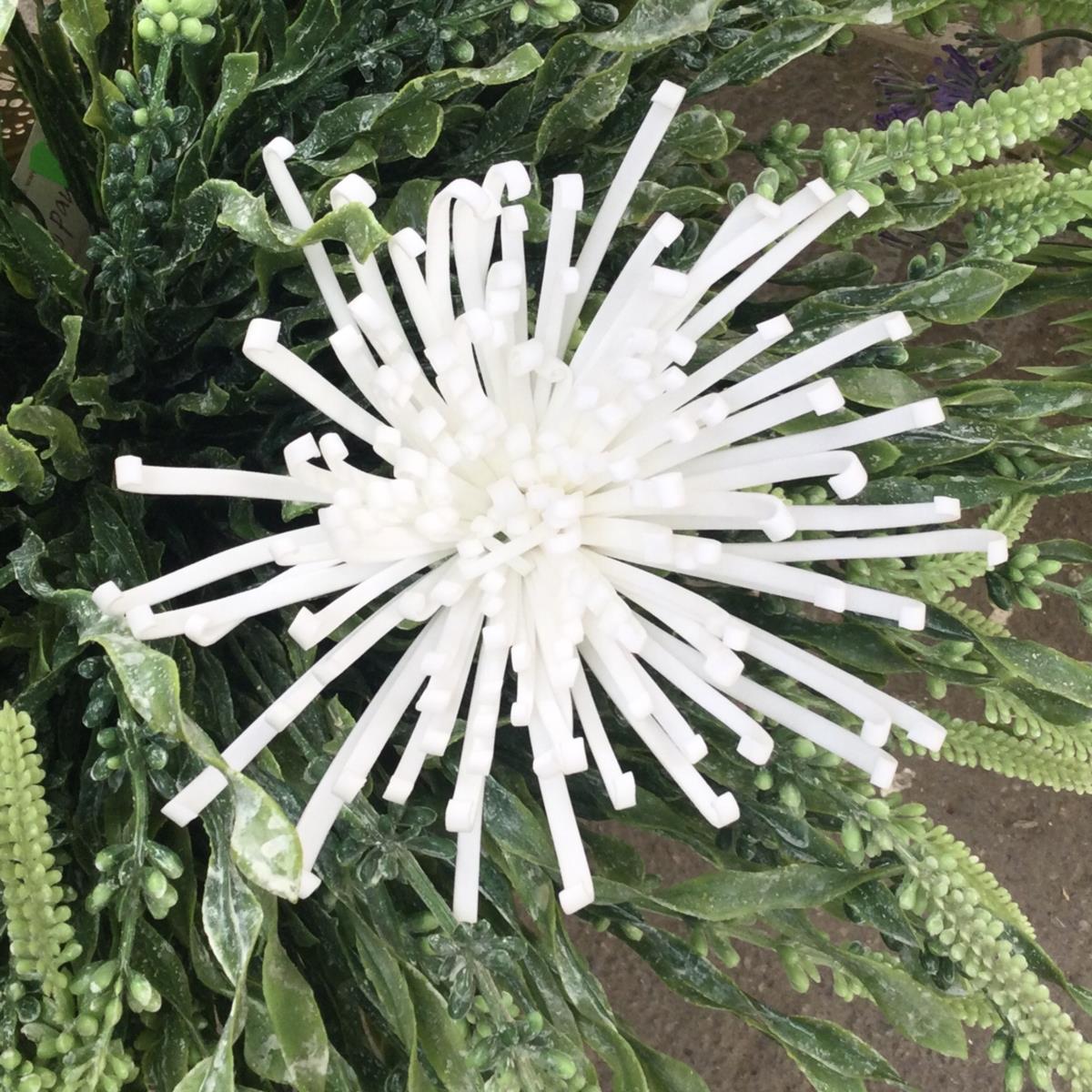 Головка японской хризантемы белая 14см