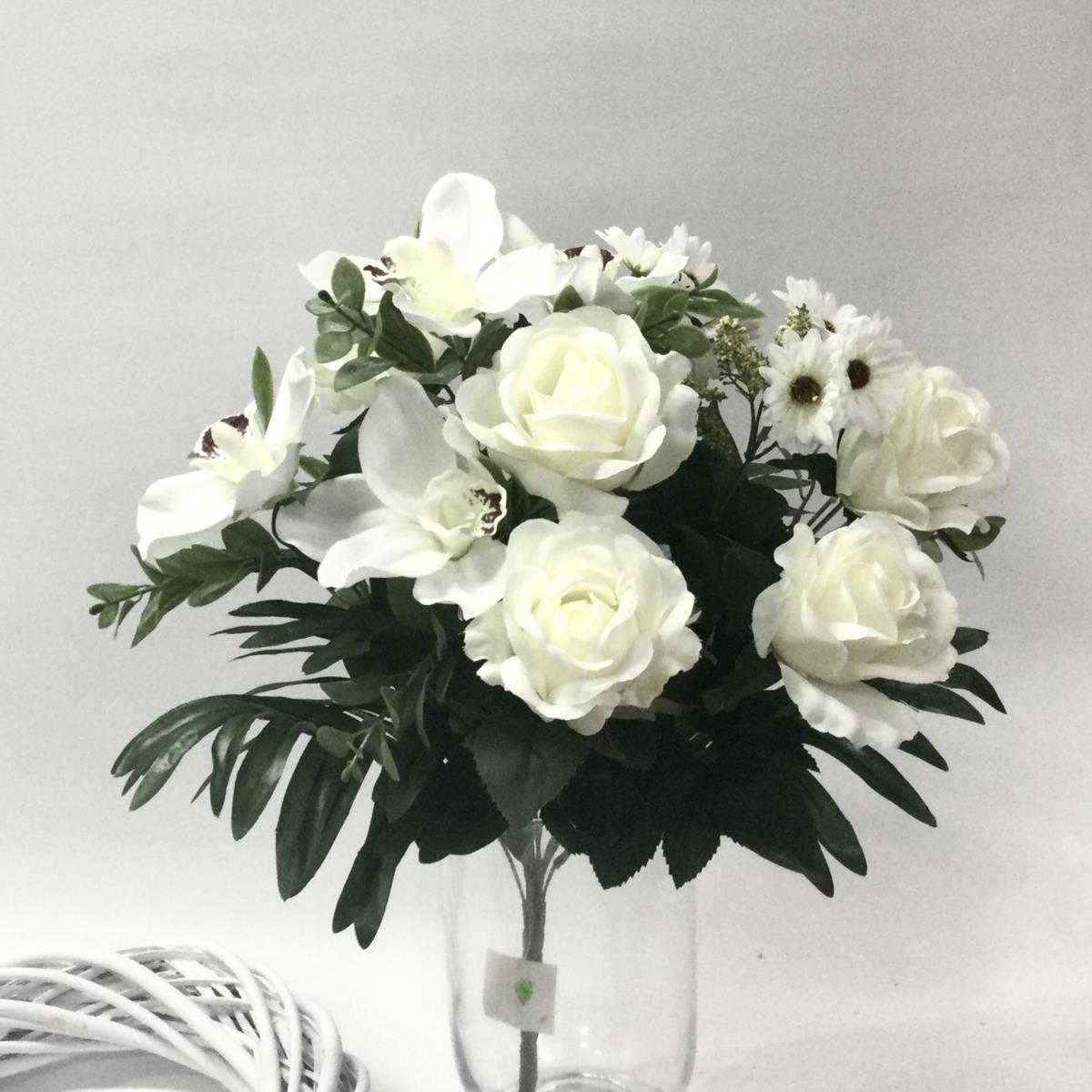 Букет орхідей з трояндами білий 50см