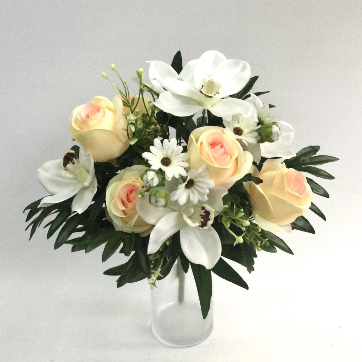 Букет орхидей с розами бело- персиковый - 50см