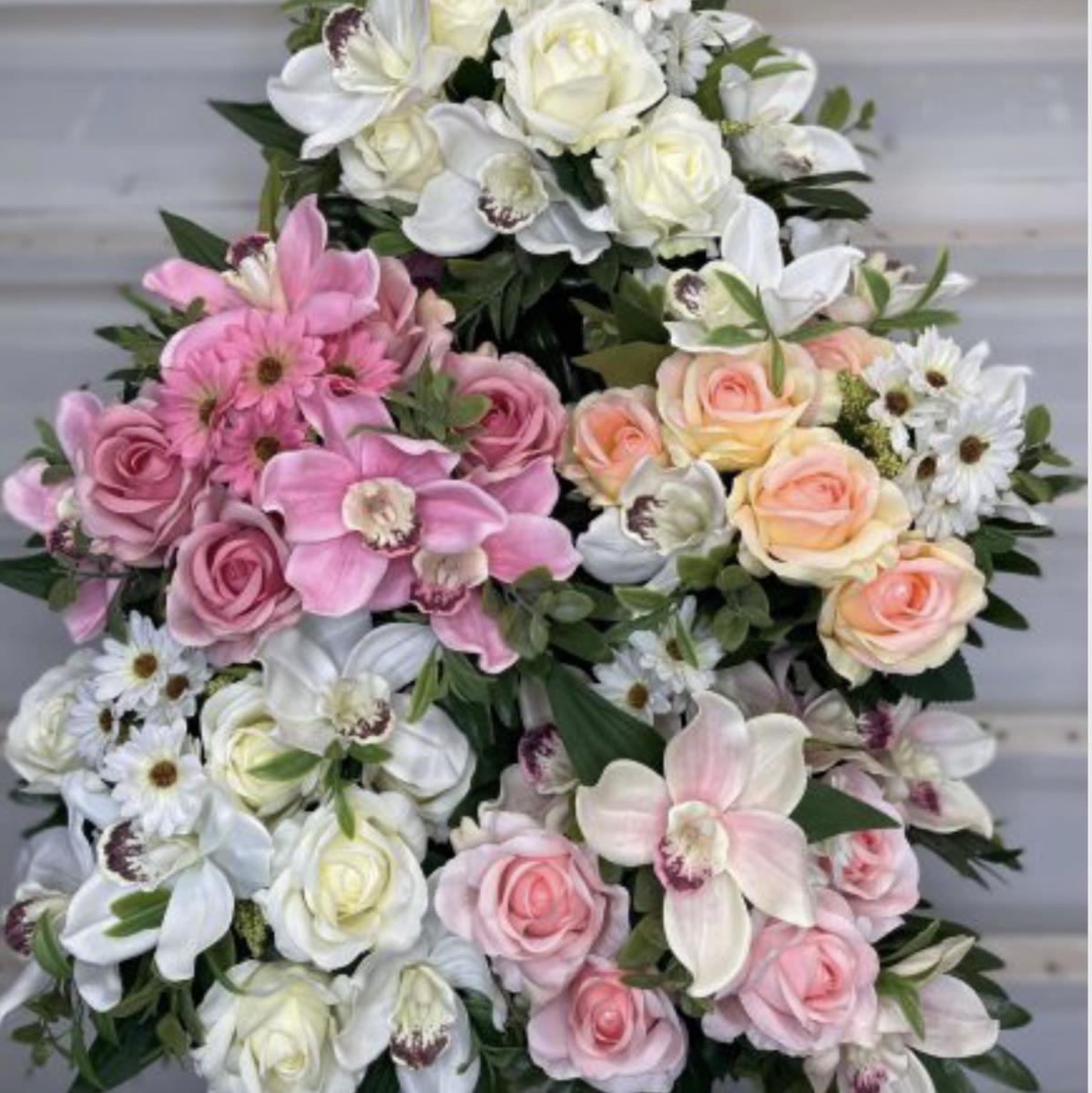 Букет Роза с орхидеей -4расцветки- 5шт