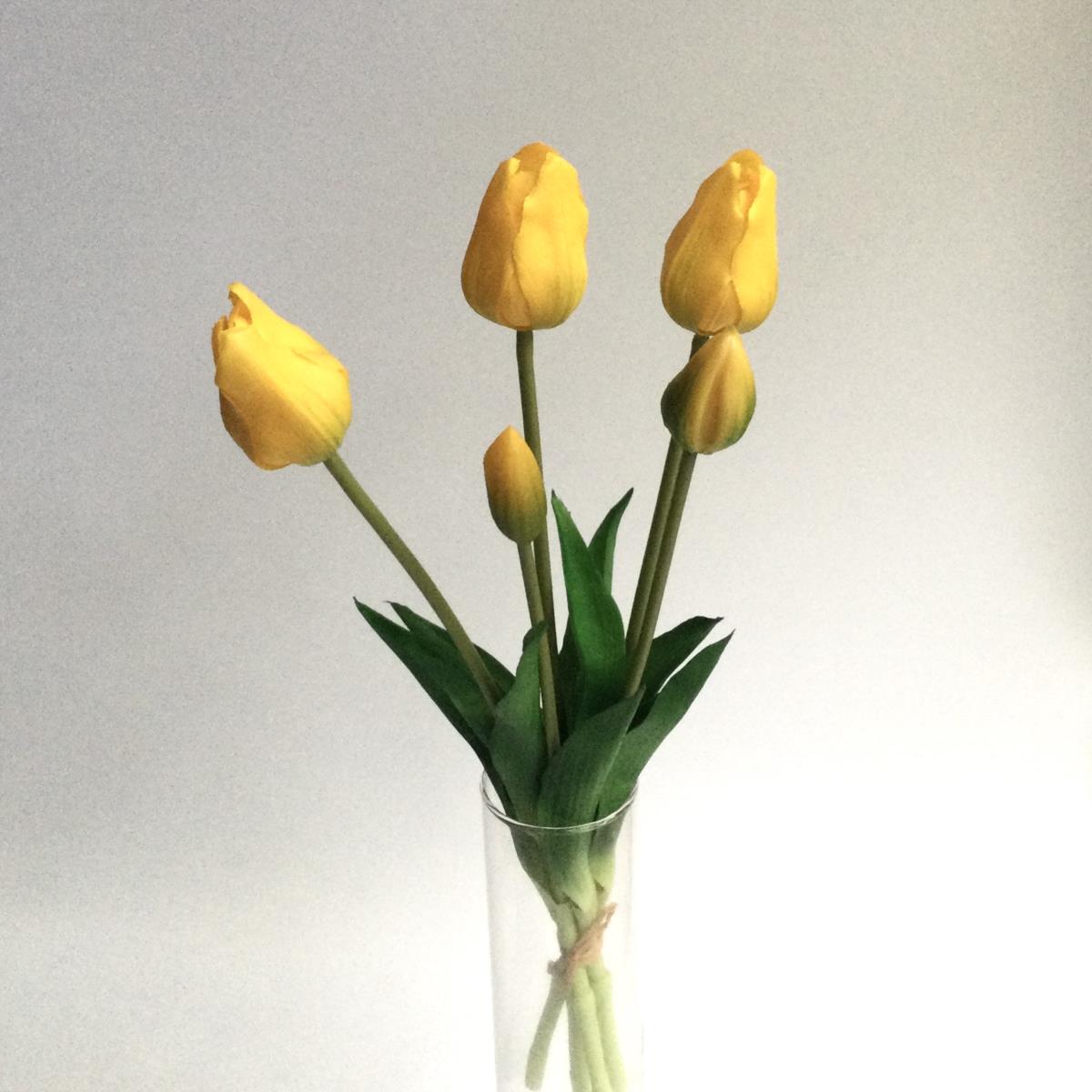 Букет гелевых тюльпанов с бутонами желтый 40см