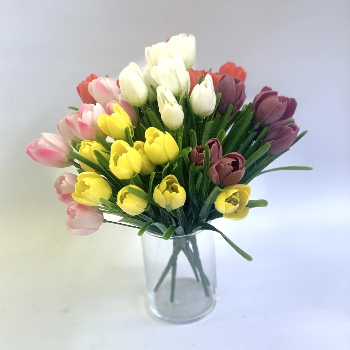 Букет силиконовых  красных тюльпанов - 35см - Зображення 3