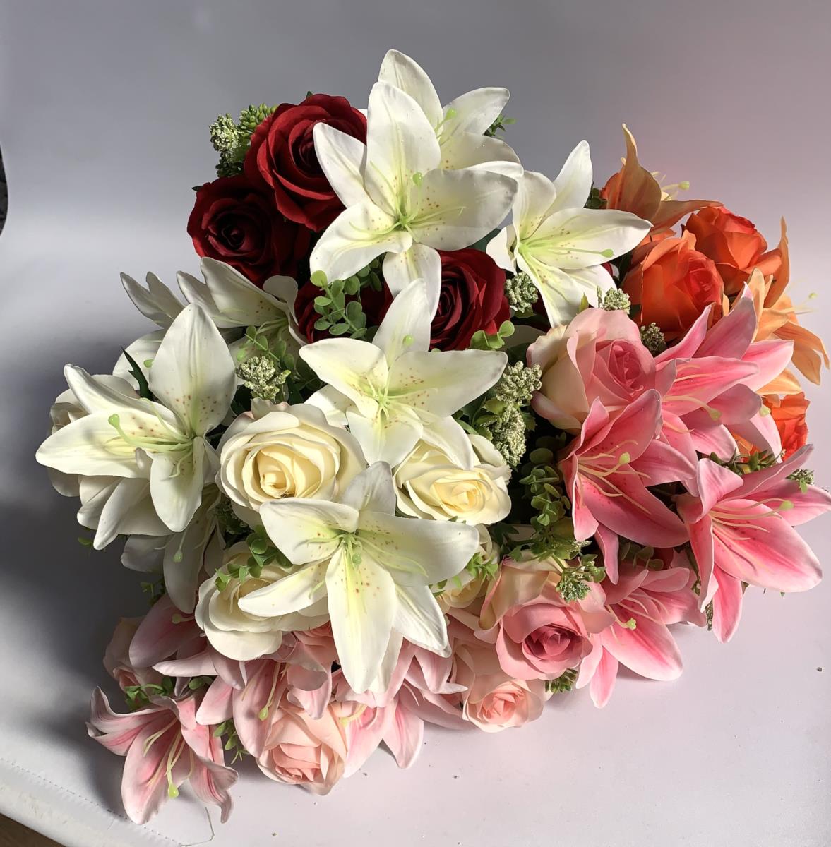 Букет лилий с розами молочный 40см - Зображення 2