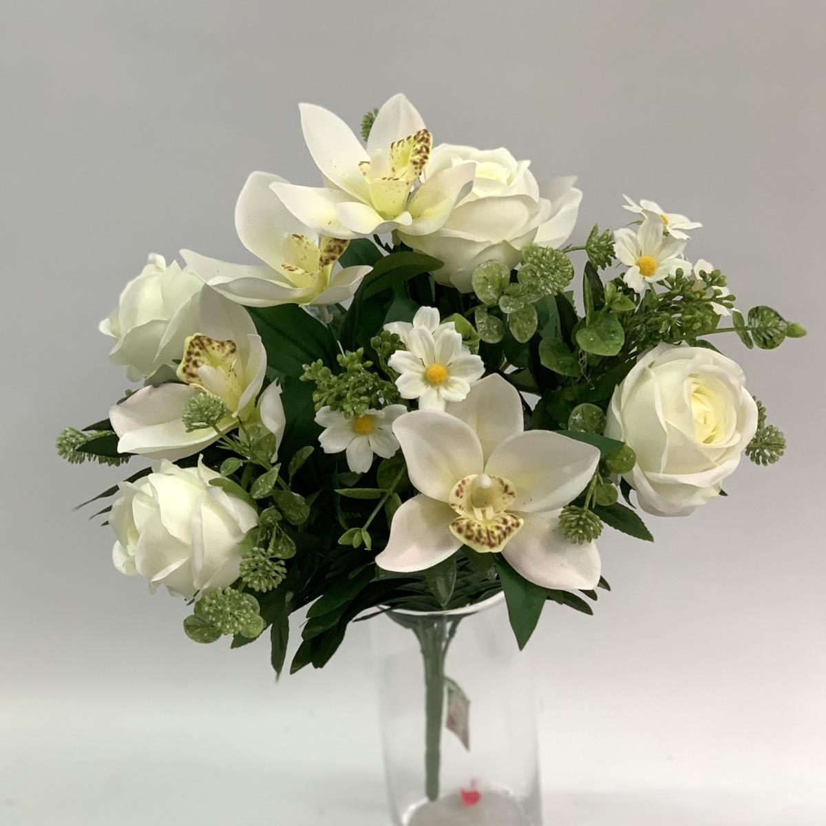 Букет роз с лилиями молочный 50см